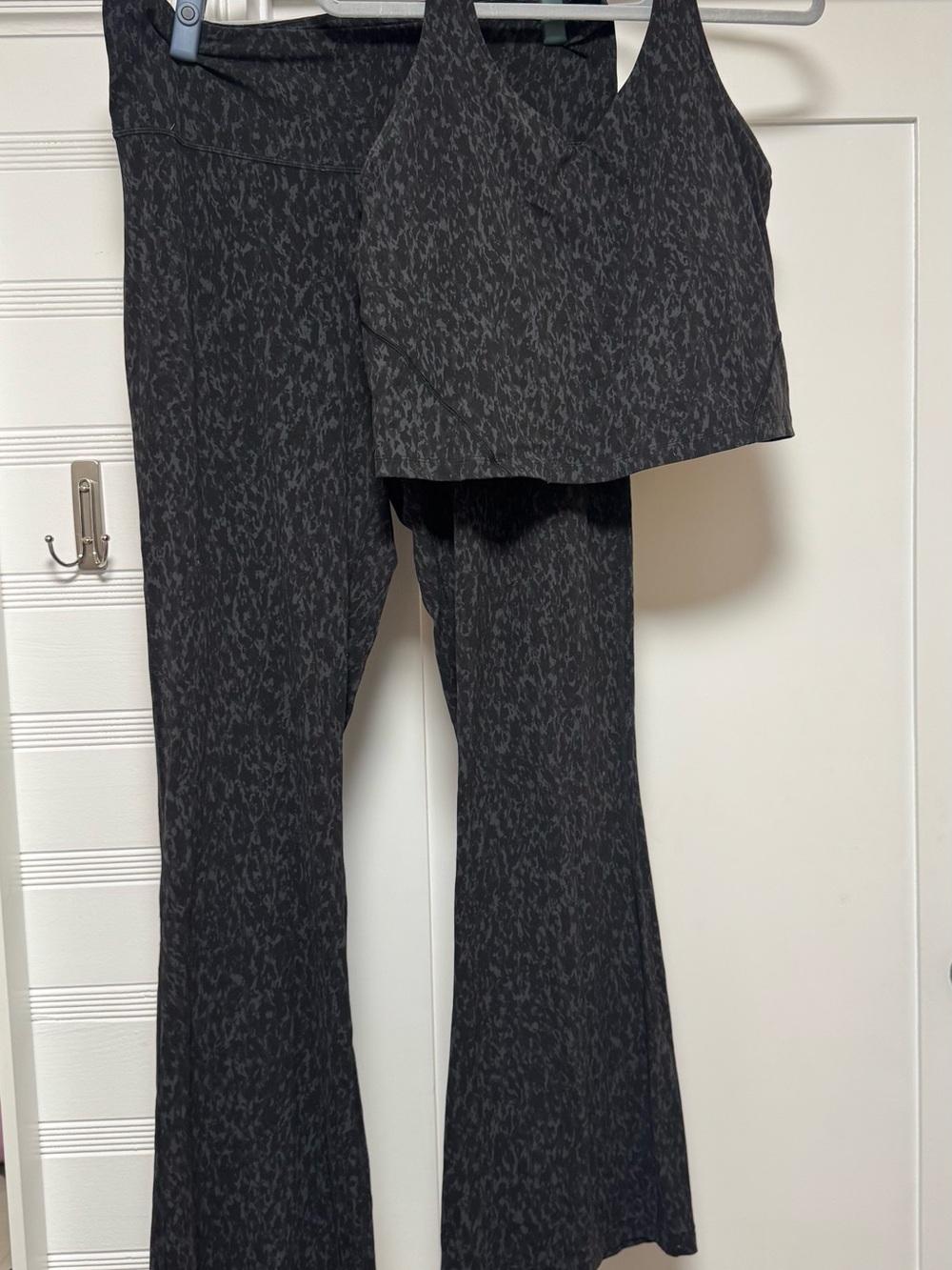 LULULEMON ALIGN™ CROPPED TANK TOP 16 - Picture 5 of 6